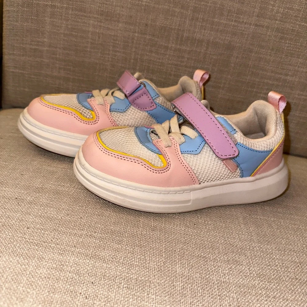 SHEIN Girls Color Block Velcro Skate Shoes - Picture 6 of 8